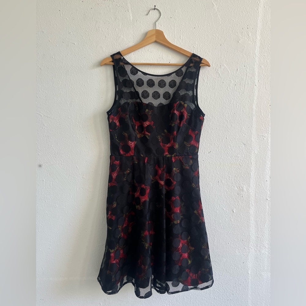 Betsey Johnson Vintage Dress Size 6 Black Net Lace Overlay Red Floral Mini